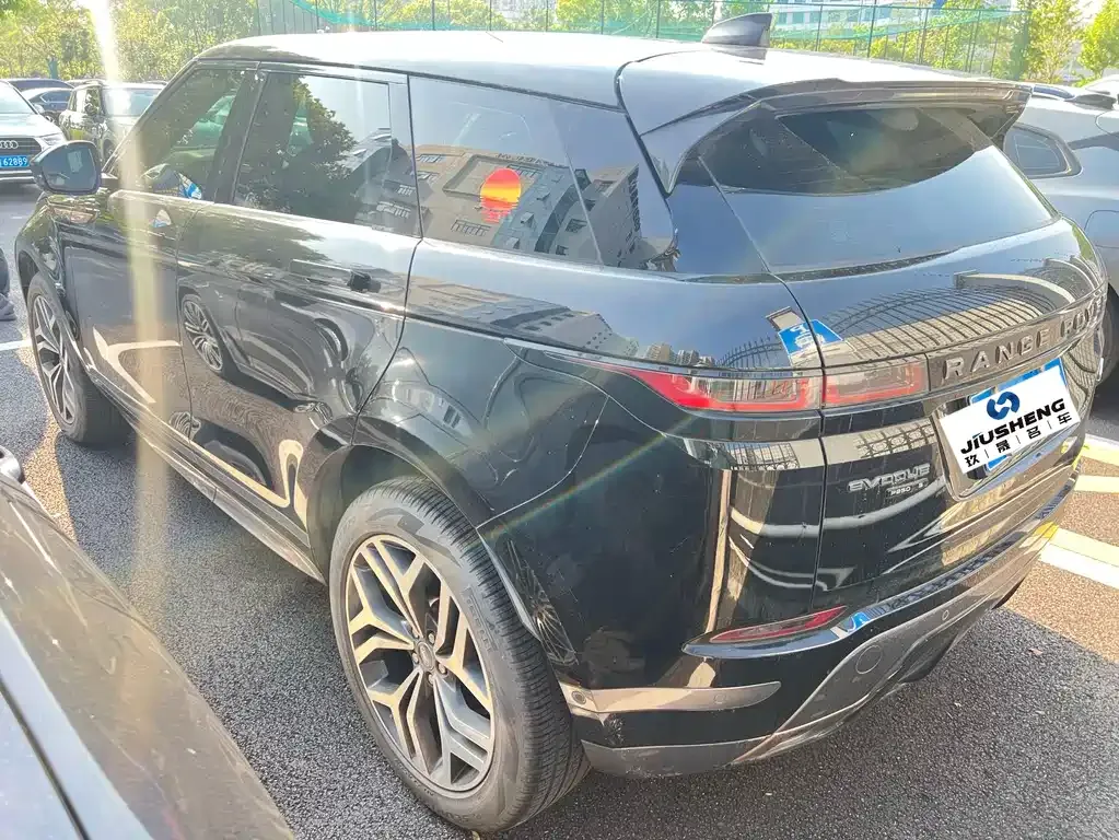 Land Rover Evoque — фото 8