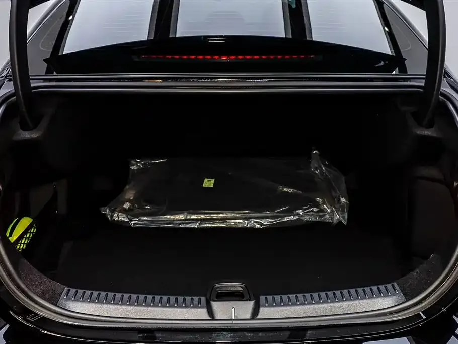 Mercedes-Benz E-Class 2026 из CN, фото 8