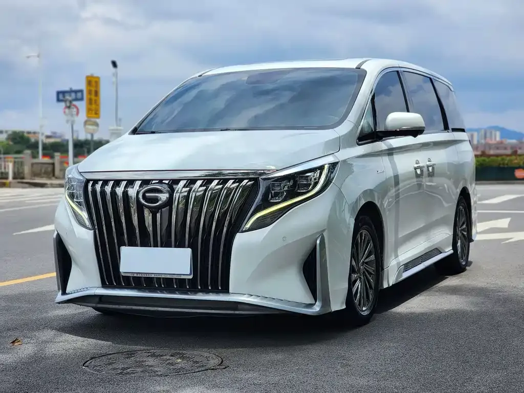 GAC Motor Trumpchi M8 — фото 1