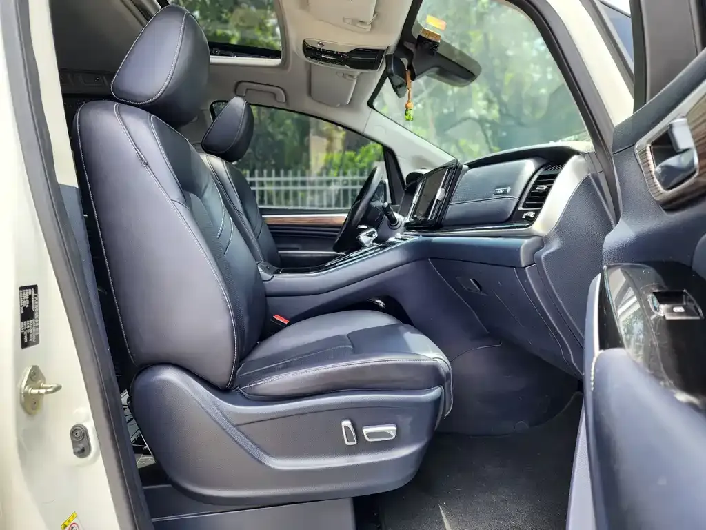 GAC Motor Trumpchi M8 — фото 3