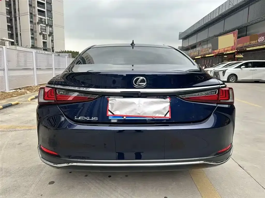 Lexus ES — фото 4