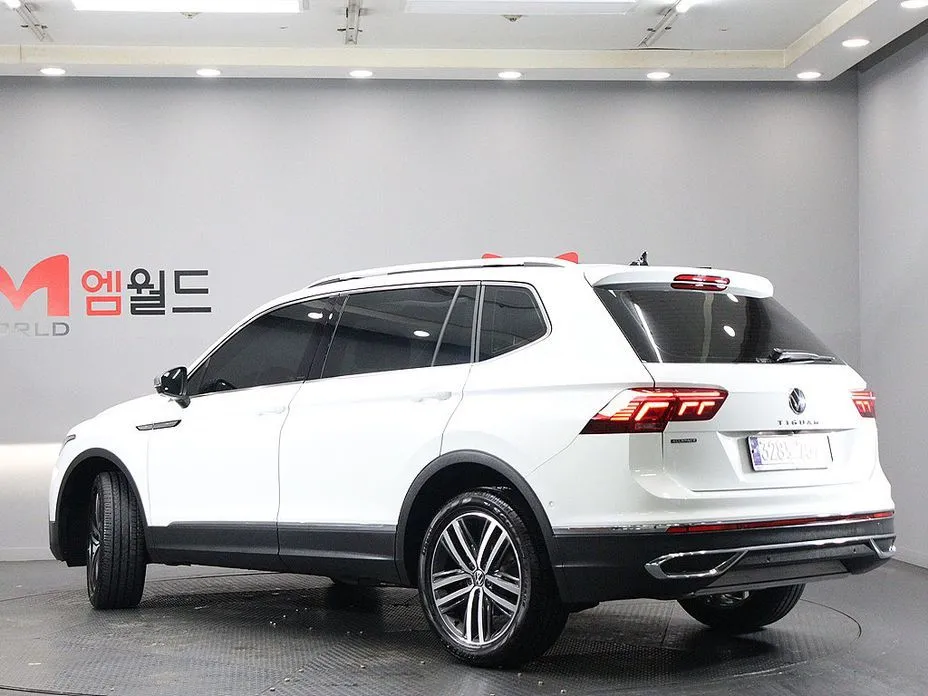 Volkswagen Tiguan — фото 6