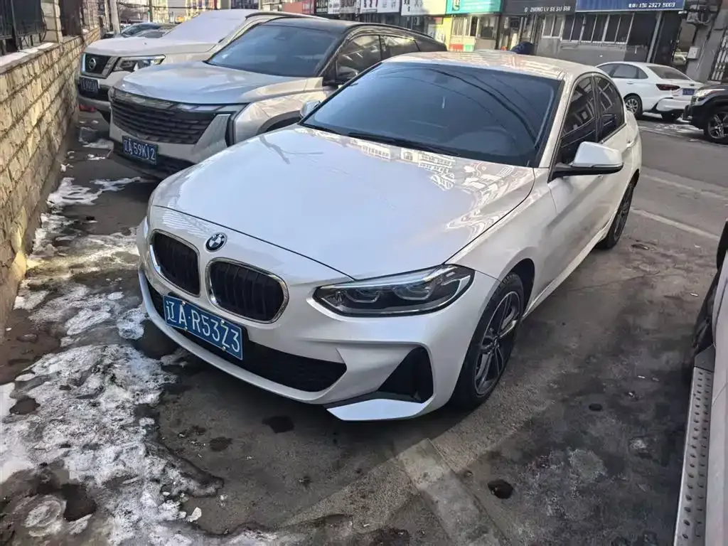 BMW 1 Series — фото 1