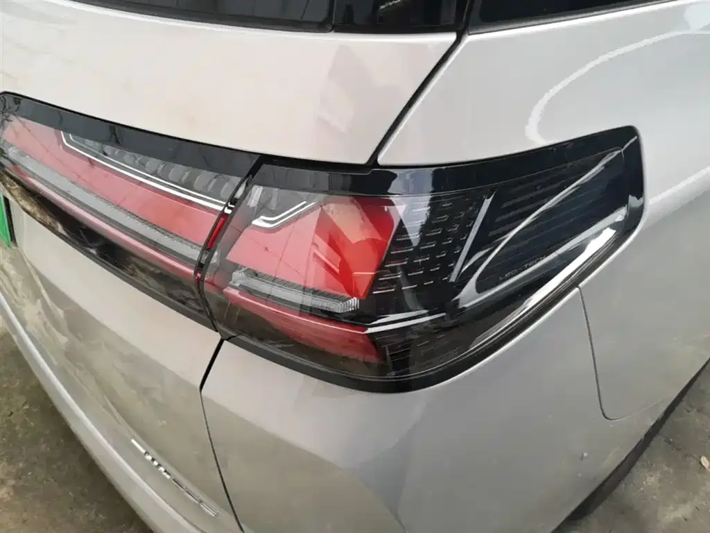 Wuling Starlight 730 New Energy 2025 из CN, фото 2