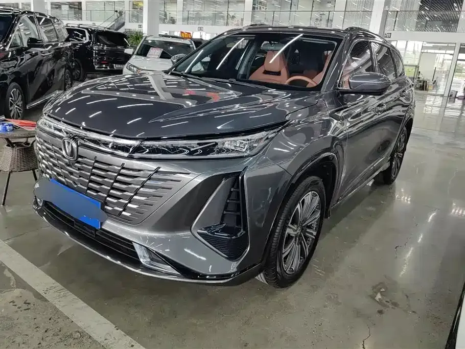 Changan CS75PLUS — фото 1