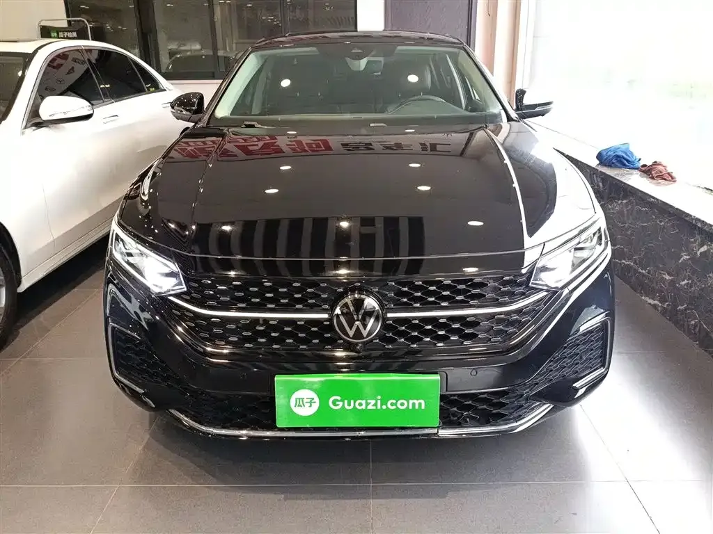Volkswagen Passat 2023 из CN, фото 8