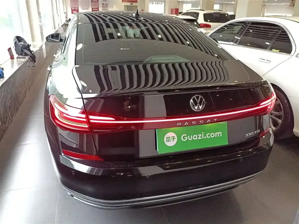 Volkswagen Passat 2023 из CN, фото 3