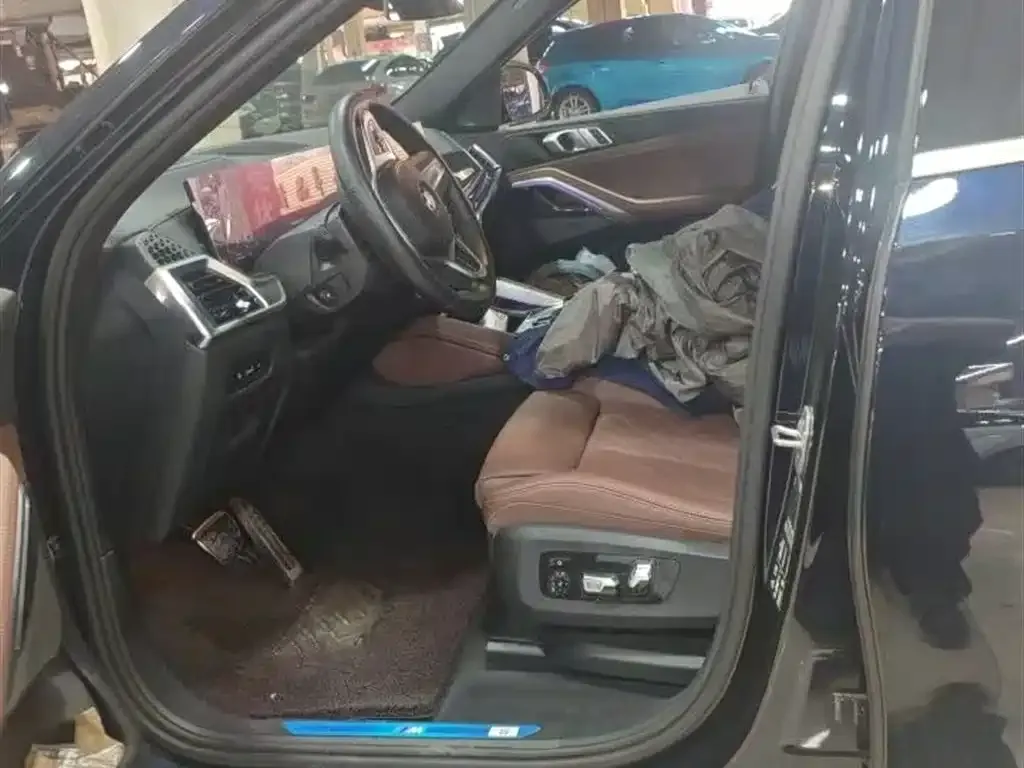 BMW X6 2024 из CN, фото 2