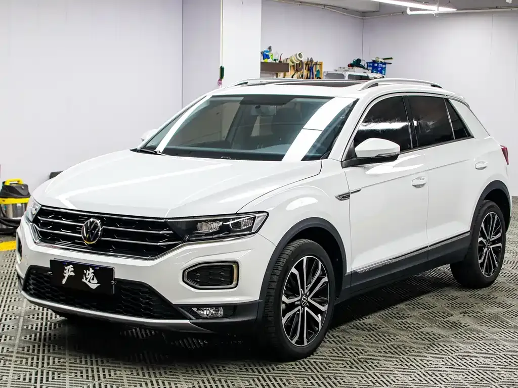Volkswagen T-Roc — фото 1