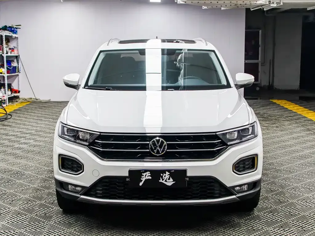 Volkswagen T-Roc — фото 6