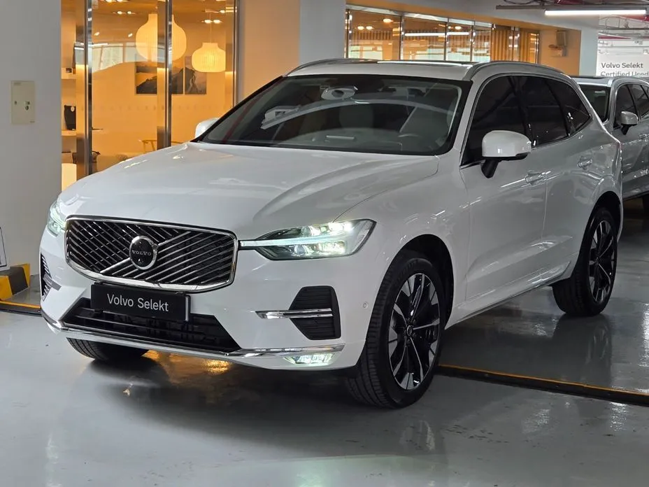 Volvo XC60 — фото 1