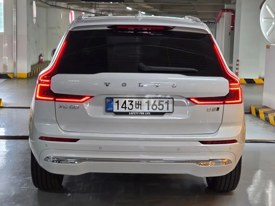 Volvo XC60 — фото 7