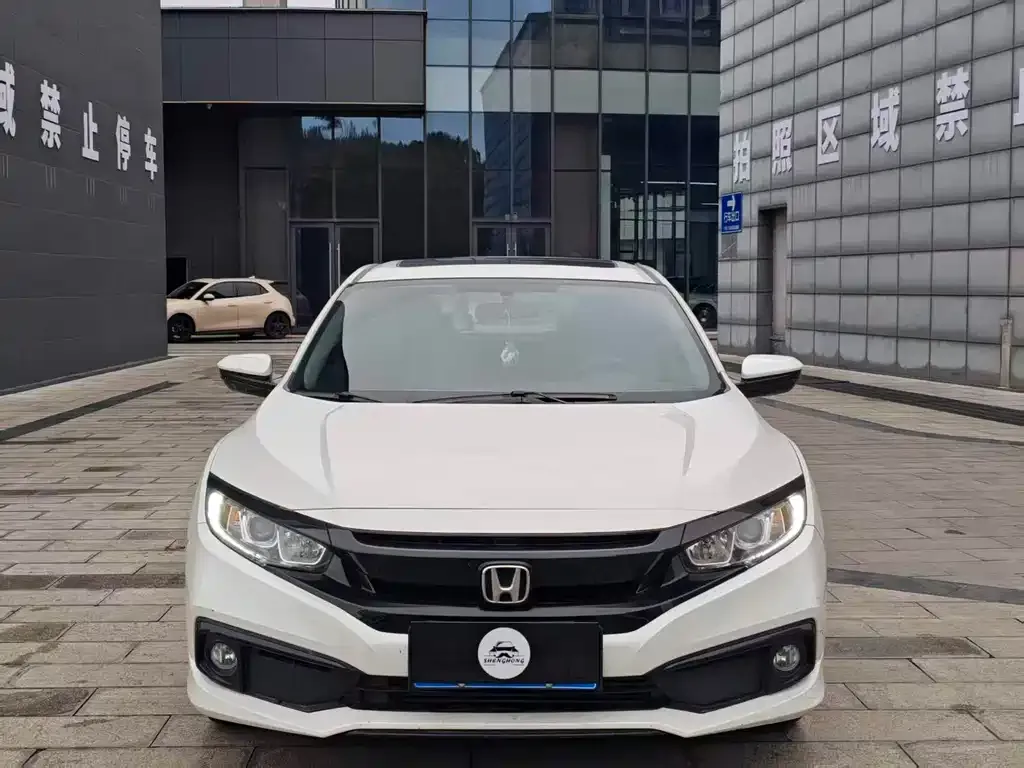 Honda Civic — фото 8