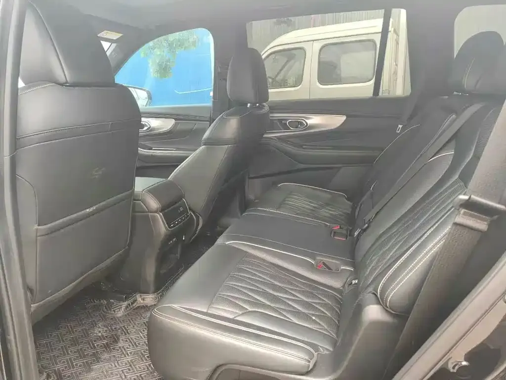 GAC Motor Trumpchi GS8 — фото 2