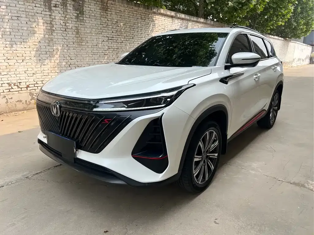 Changan CS75PLUS — фото 1