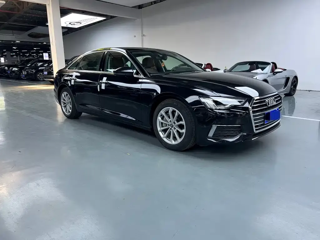 Audi A6L 2021 из CN, фото 10