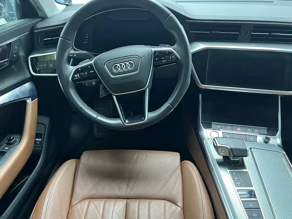 Audi A6L 2021 из CN, фото 3