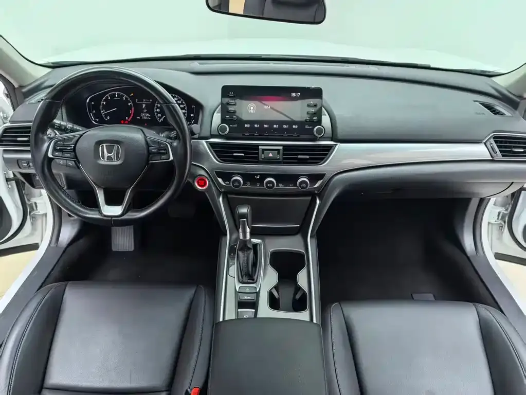 Honda Accord — фото 10