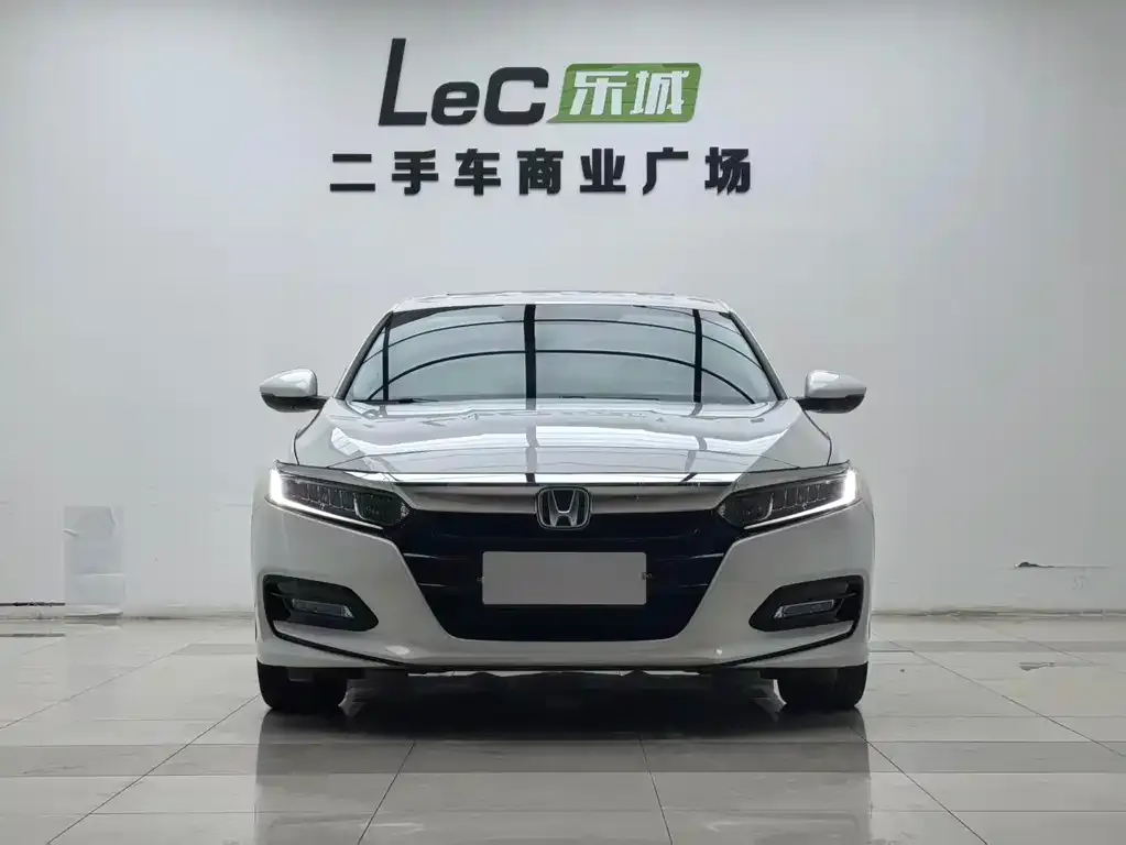 Honda Accord — фото 2