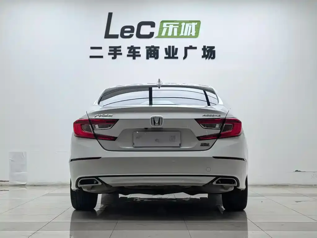 Honda Accord — фото 4