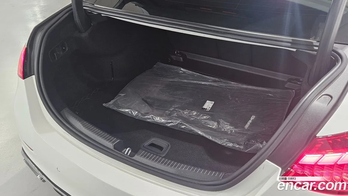 Mercedes-Benz C-Class 2023 из KR, фото 7