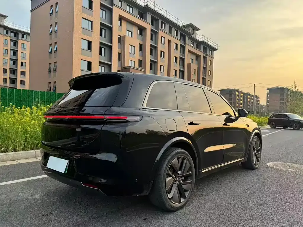 Li Auto L8 2023 из CN, фото 8