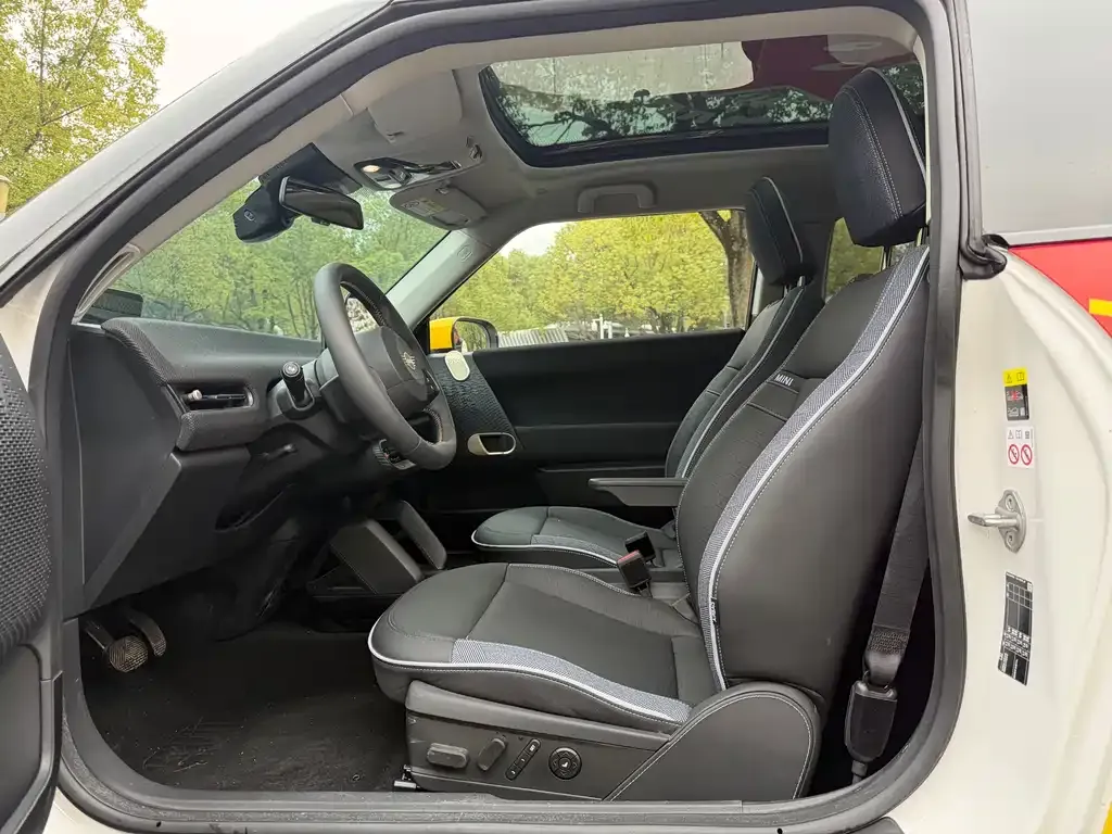 MINI Cooper EV 2025 из CN, фото 2