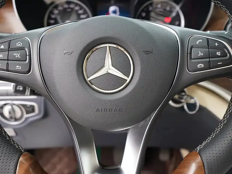 Mercedes-Benz V-Class 2023 из CN, фото 7