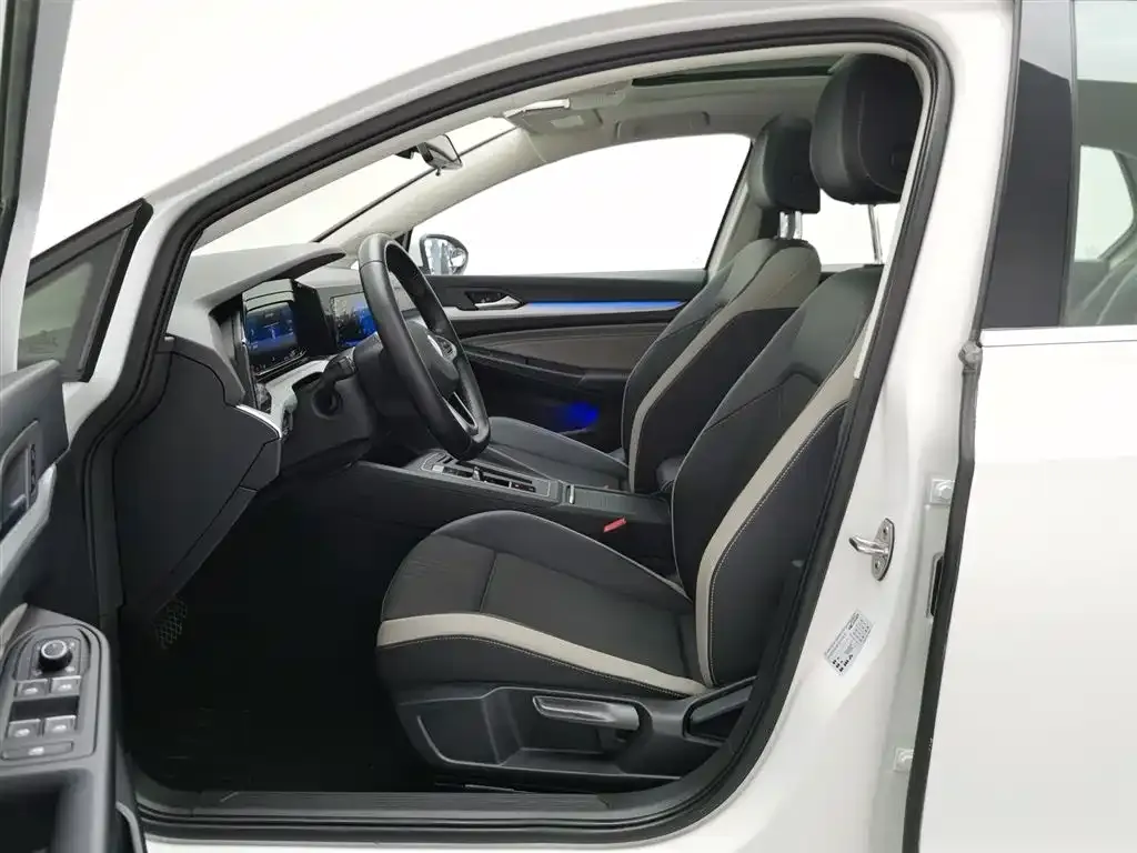 Volkswagen Golf 2021 из CN, фото 9