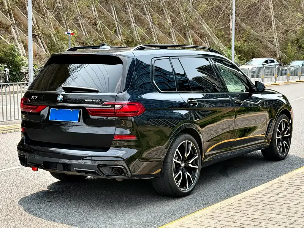 BMW X7 — фото 5