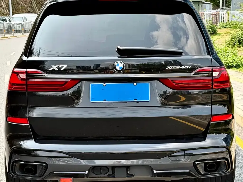 BMW X7 — фото 6