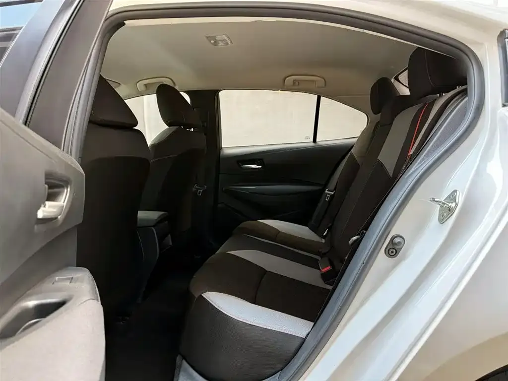 Toyota Corolla 2021 из CN, фото 3