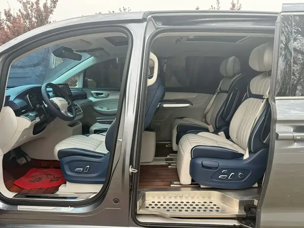 Roewe iMAX8 2022 из CN, фото 2