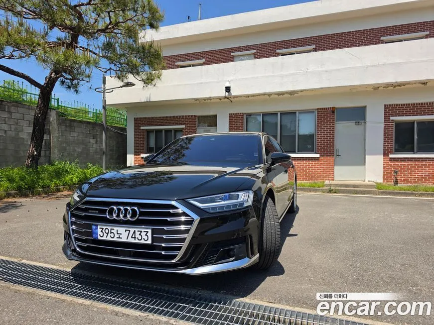 Audi A8