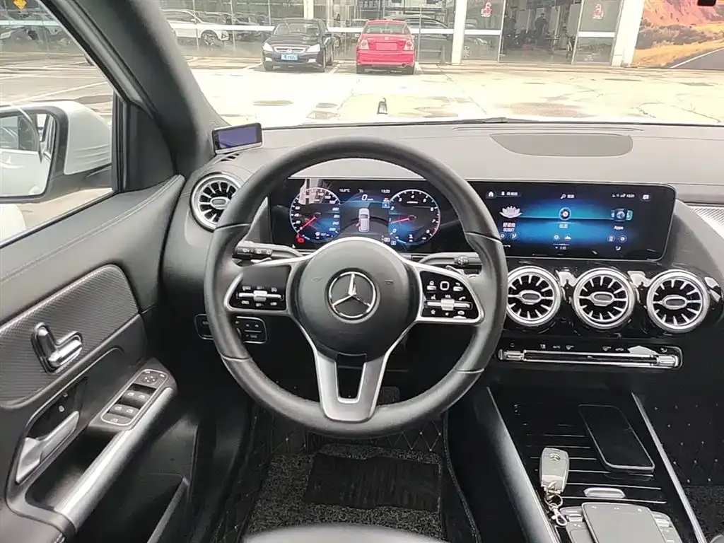 Mercedes-Benz GLA — фото 2