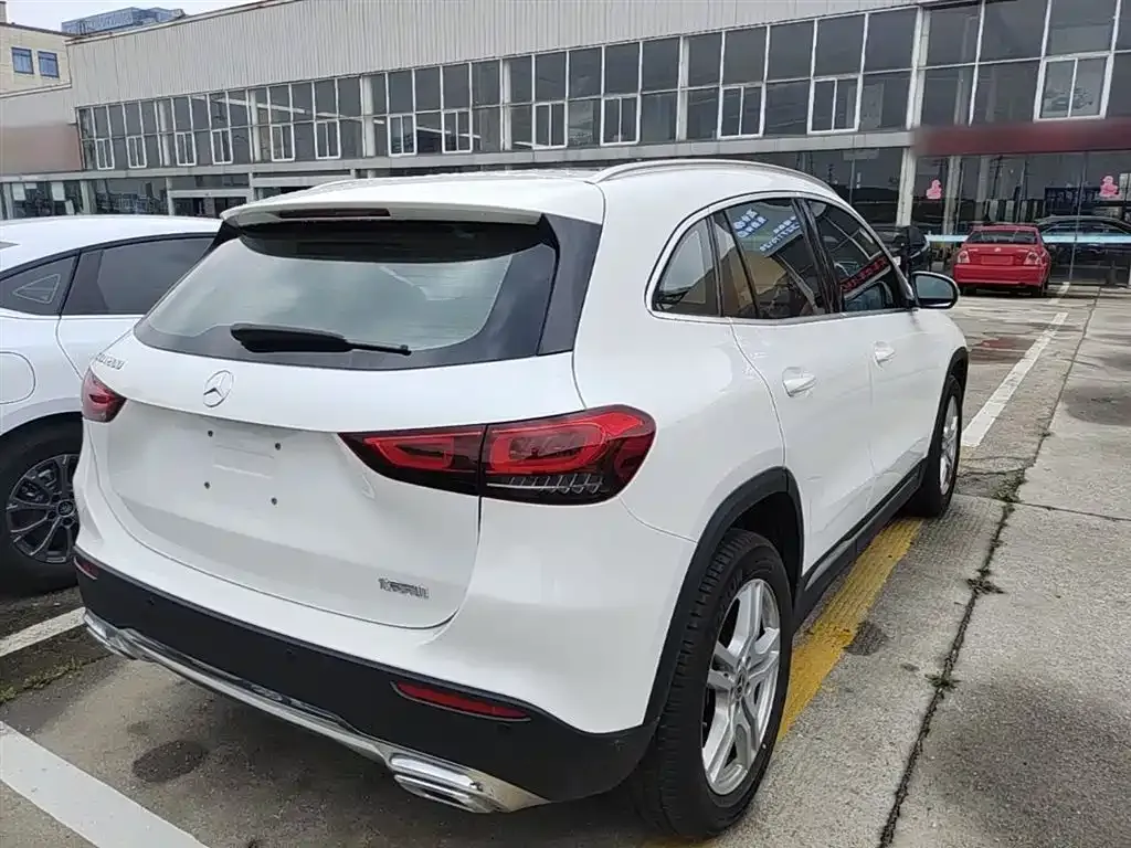 Mercedes-Benz GLA — фото 4