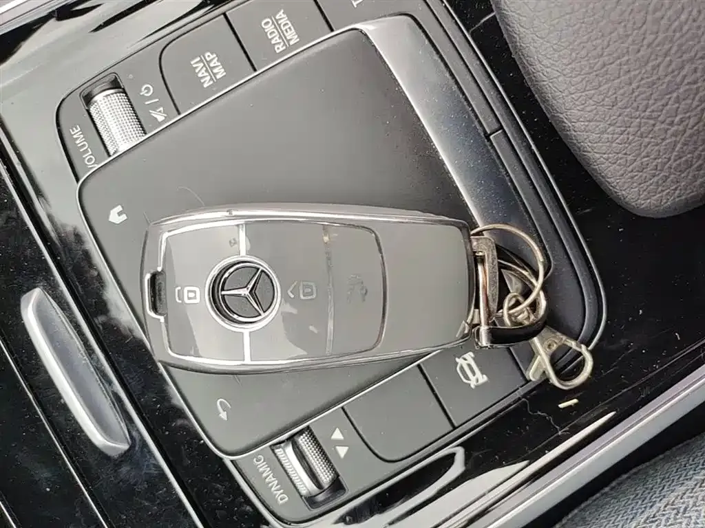 Mercedes-Benz GLA — фото 8