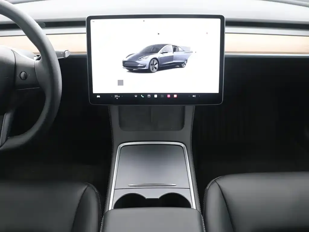Tesla Model 3 — фото 4