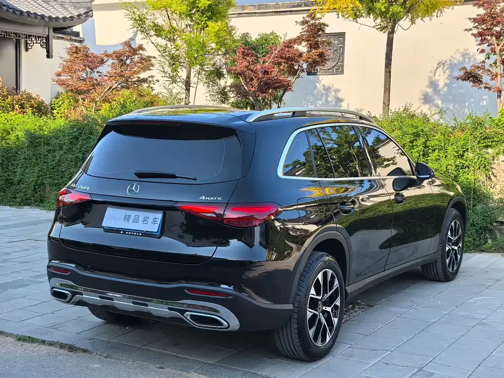 Mercedes-Benz GLC — фото 10