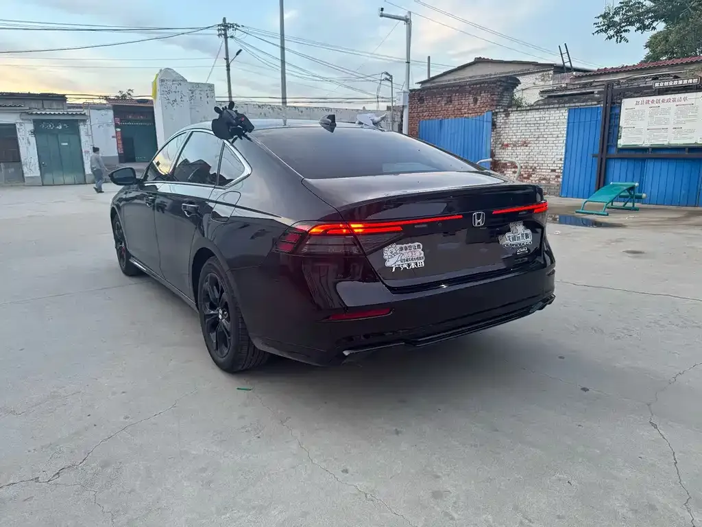 Honda Accord — фото 2