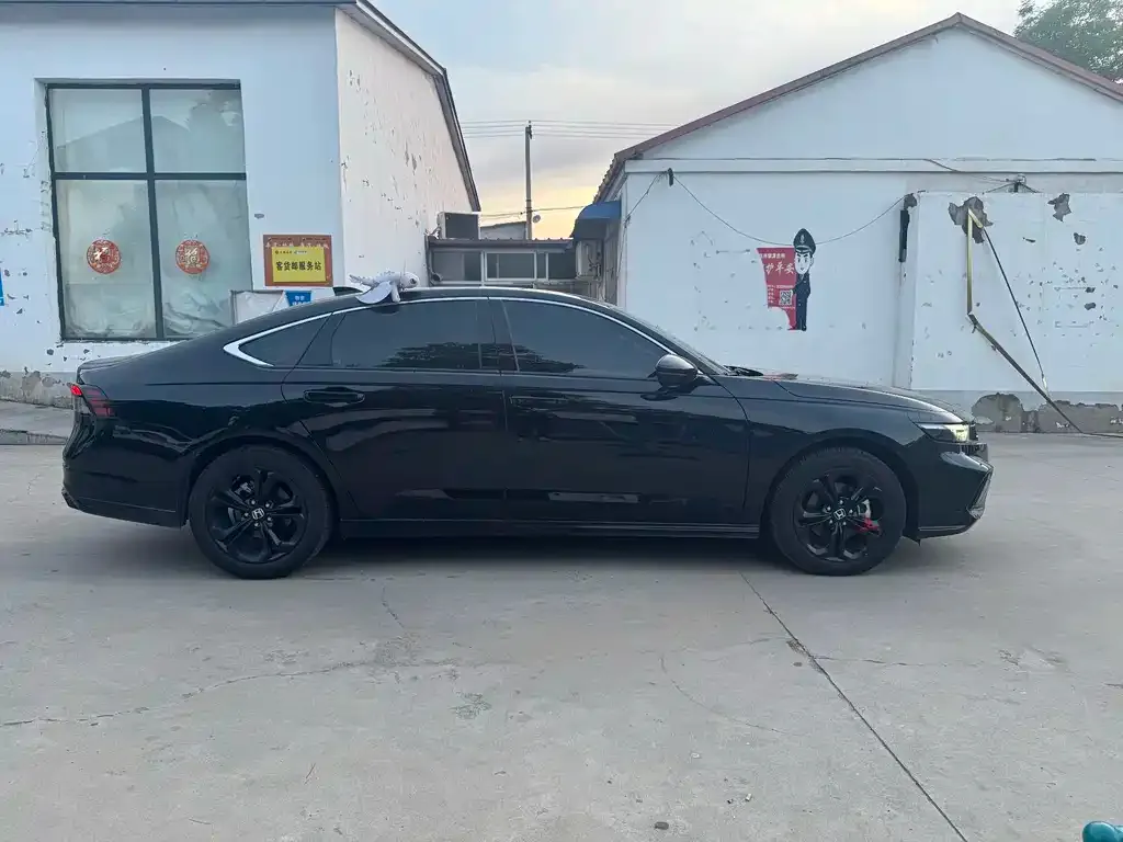 Honda Accord — фото 6