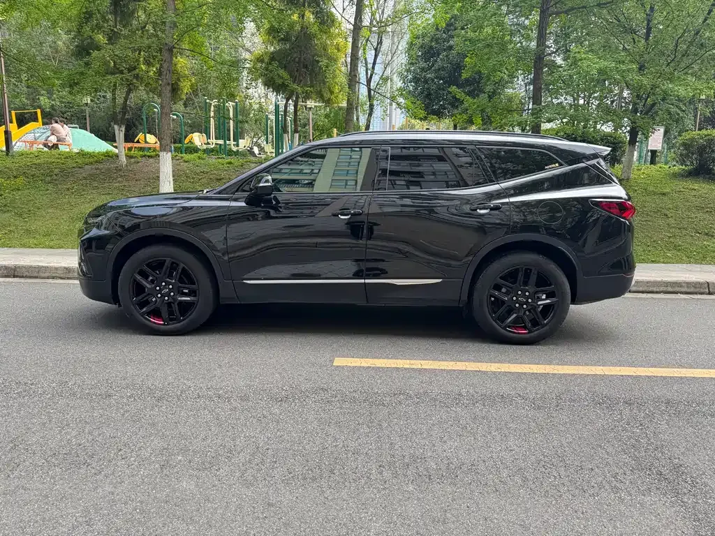 Chevrolet Blazer 2023 из CN, фото 9
