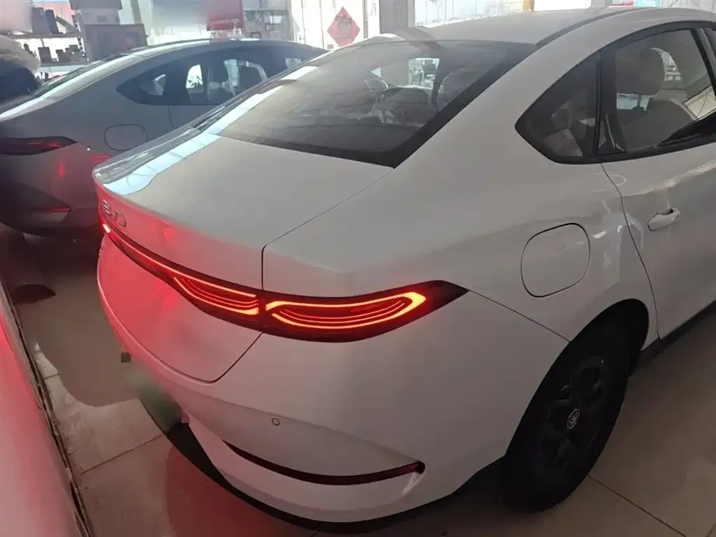 BYD Qin PLUS — фото 10