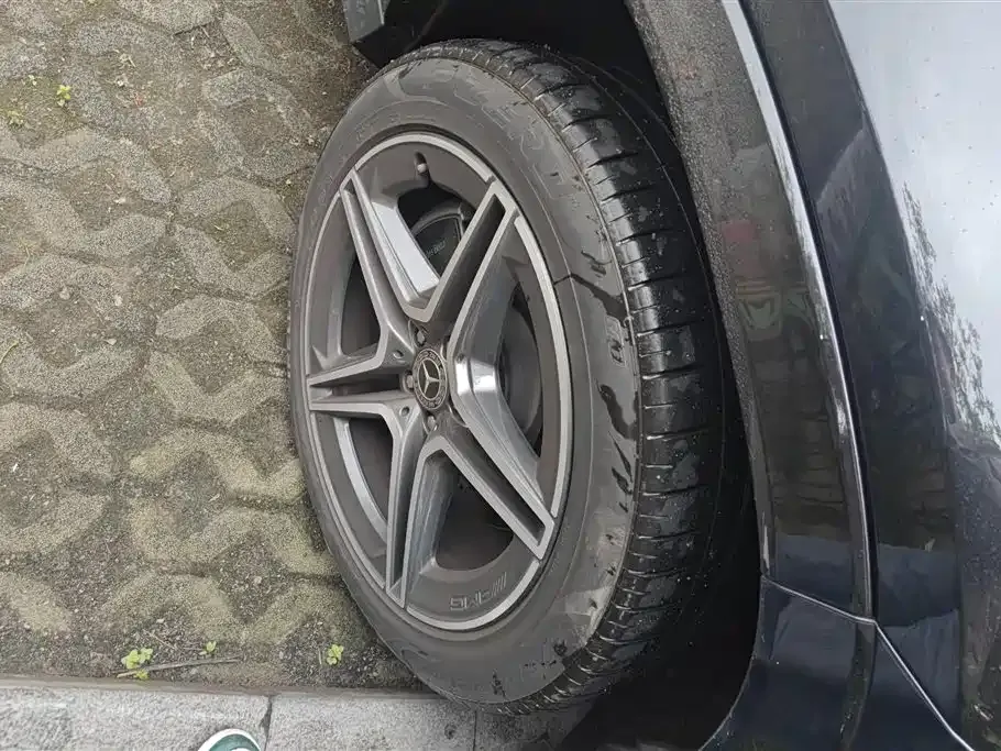 Mercedes-Benz GLS — фото 10