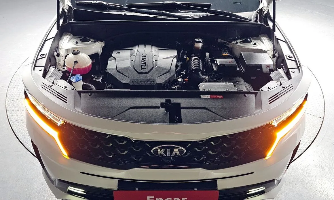 Kia Sorento — фото 8