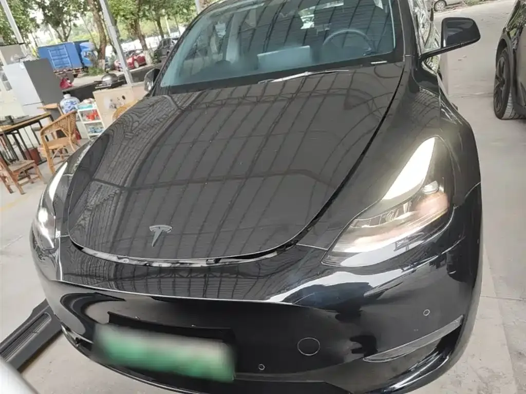 Tesla Model Y — фото 4