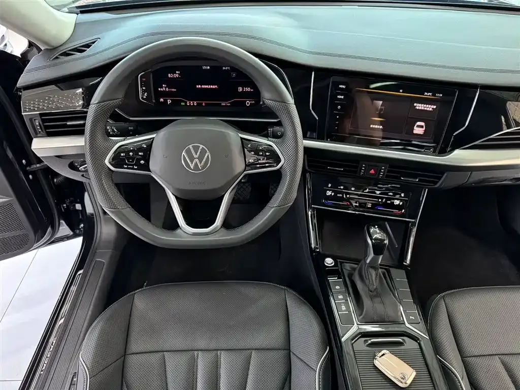 Volkswagen Passat 2024 из CN, фото 9