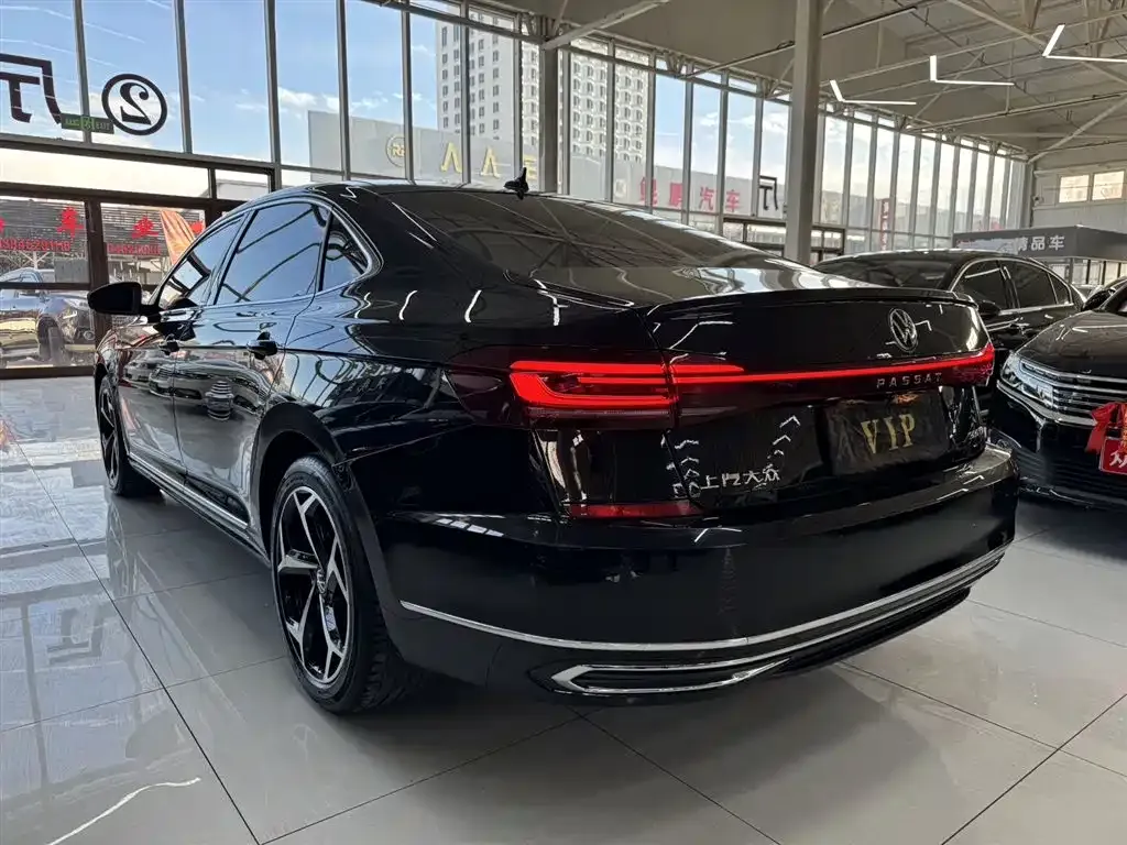 Volkswagen Passat 2024 из CN, фото 7