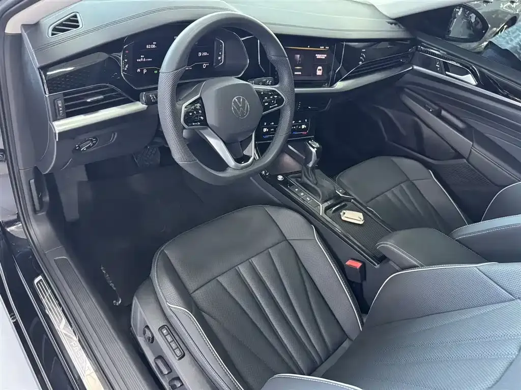 Volkswagen Passat 2024 из CN, фото 4