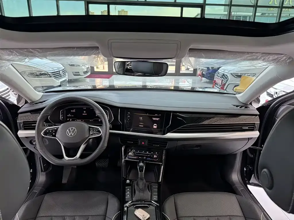 Volkswagen Passat 2024 из CN, фото 3